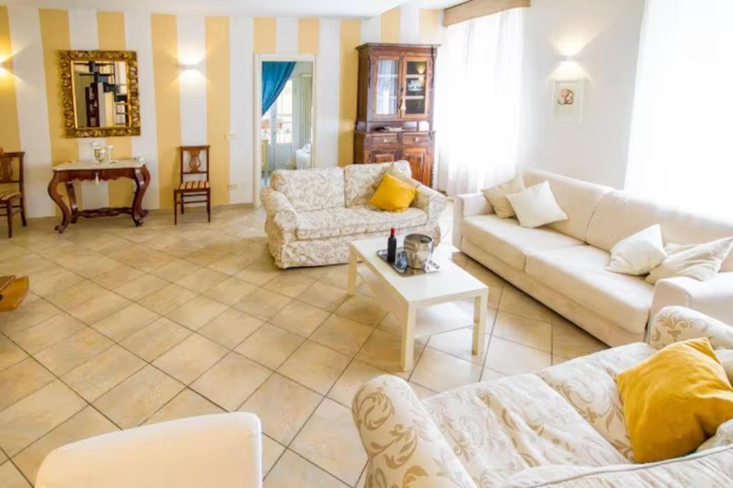 Borgo Apostoli Lejlighed *