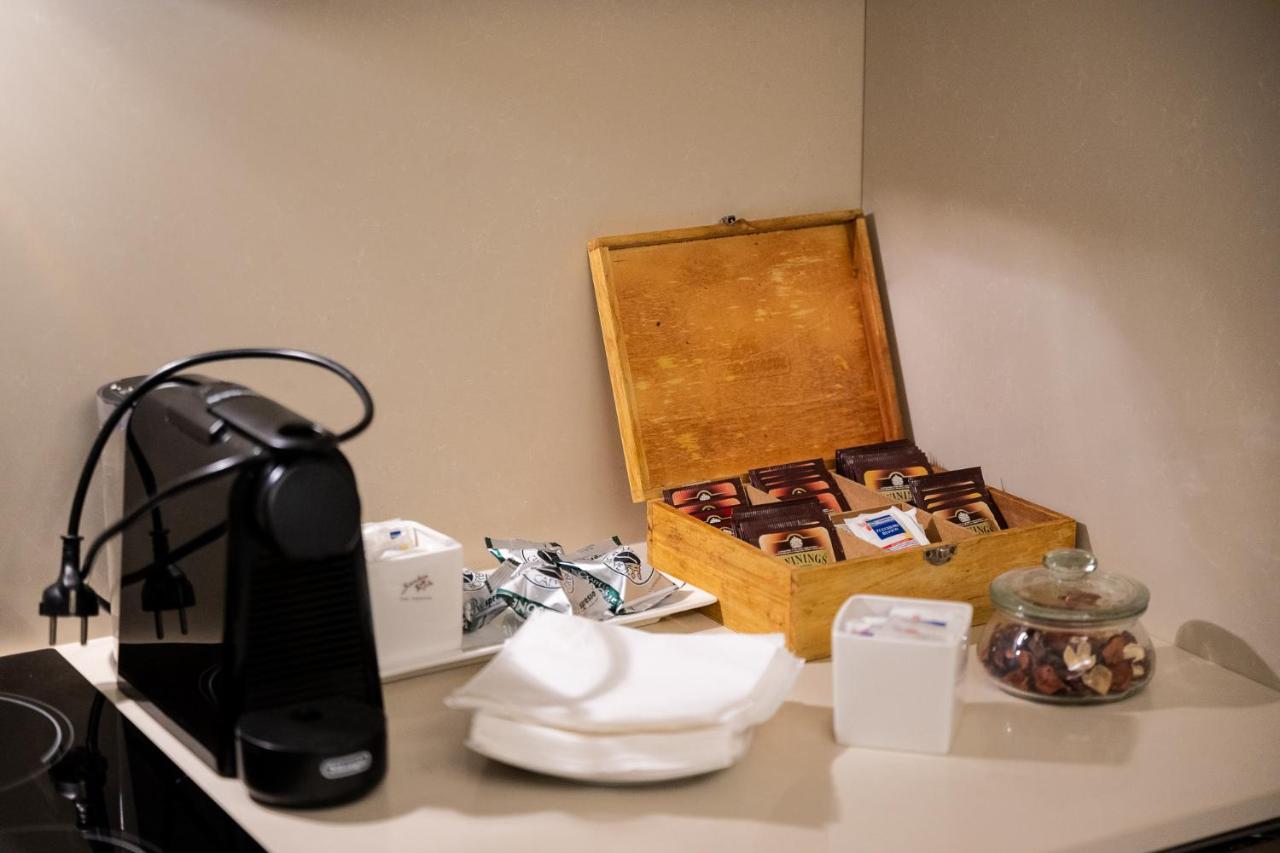 Elegant Location In - 2 Free Parking! Lejlighed *