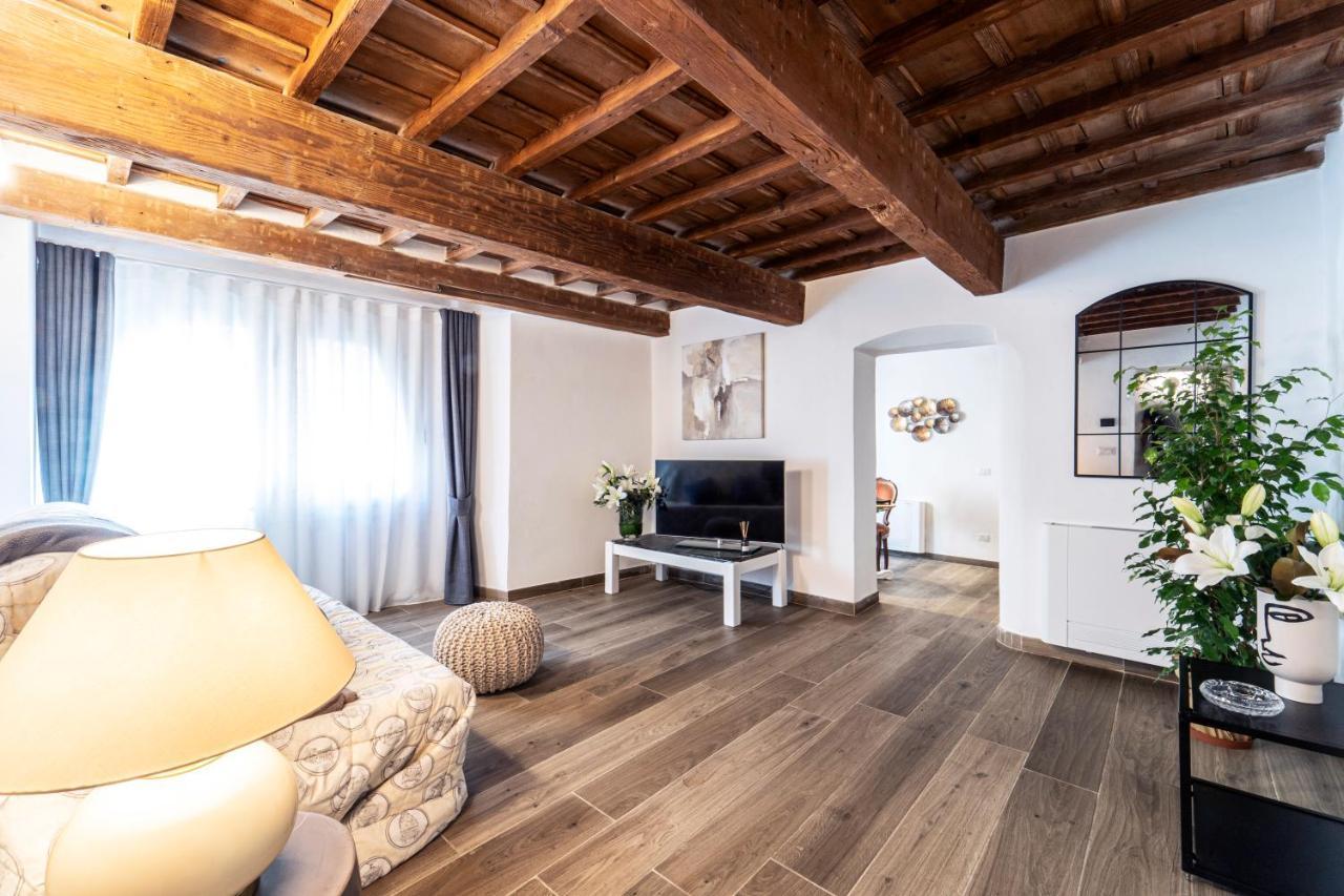 Palazzovilla Historic Building Luxury Appartement Florence