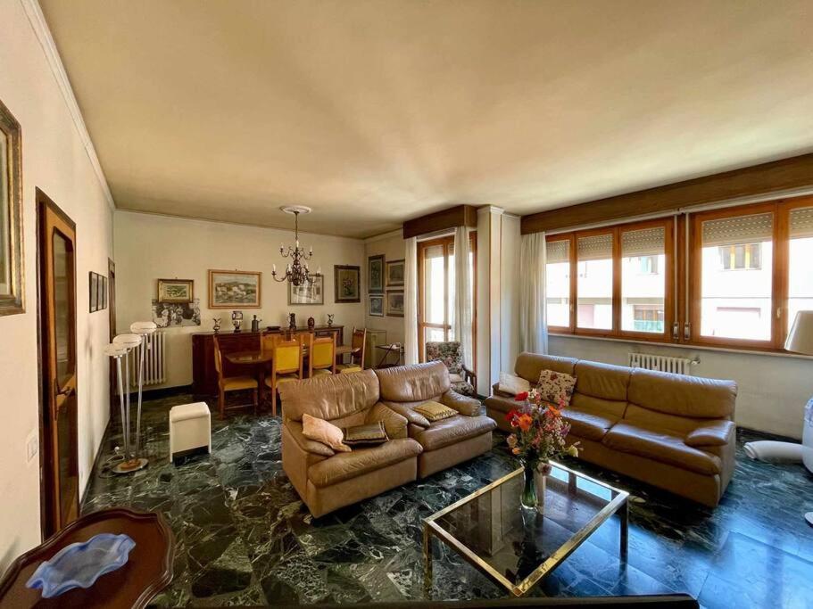Careggi Gold Colors Lejlighed