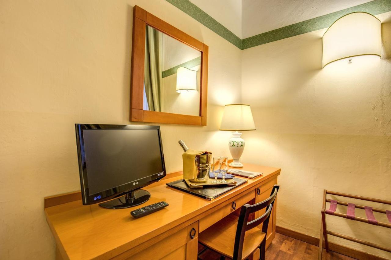 Botticelli Hotell 4*