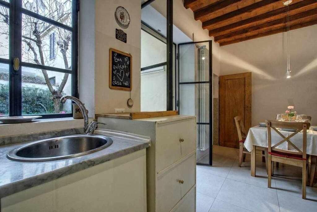 Leilighet Il Tulipano With Patio Firenze