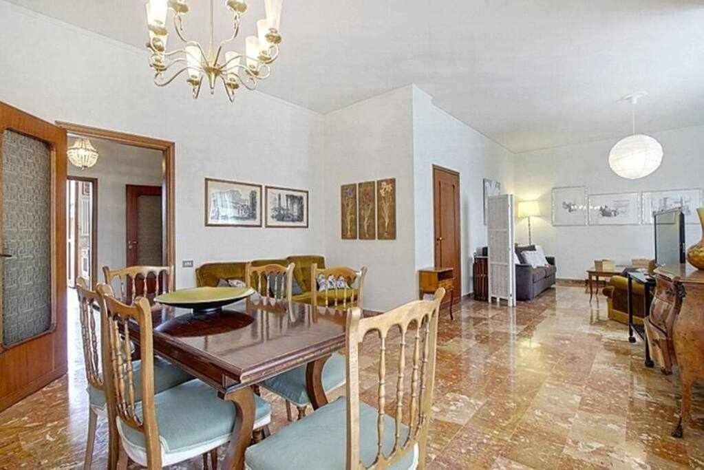 Appartement Frati Bigi With Two Bedrooms And Parking Florence