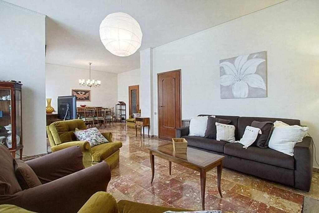 Appartement Frati Bigi With Two Bedrooms And Parking *