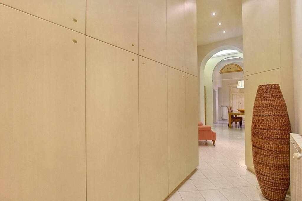 Apartment Piazza Repubblica Elegant Florence