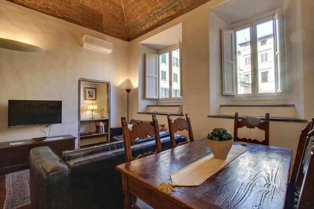Appartement Salvemini Elegant Close To Piazza Santa Croce *