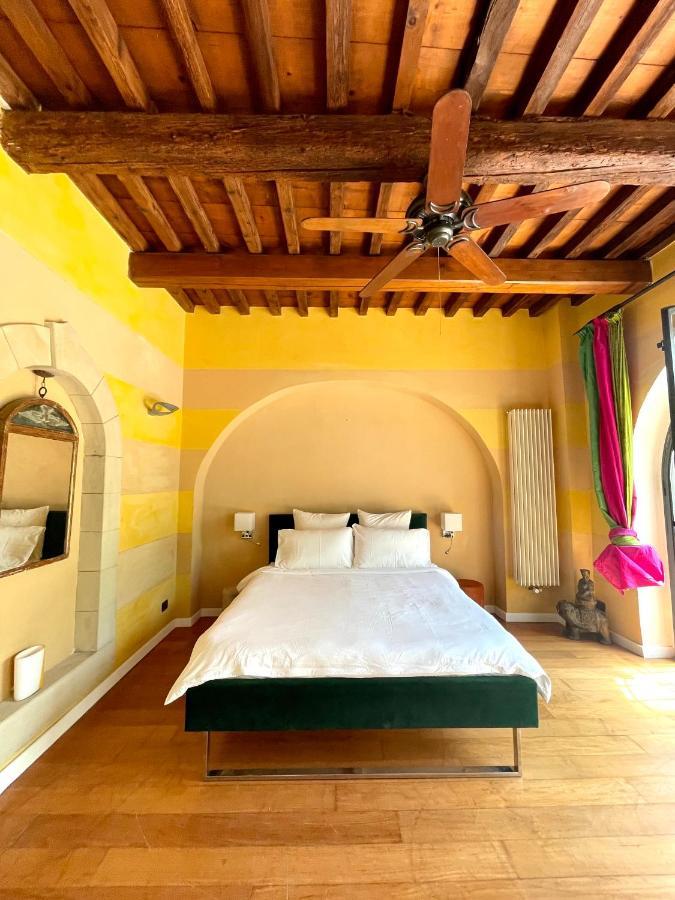 Escape With Pool In Appartement