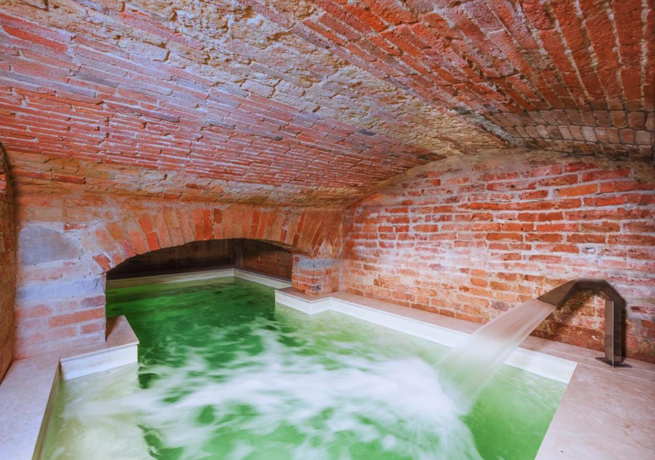 Con Piscina Riscaldata Vicina Al Centro Pousada *