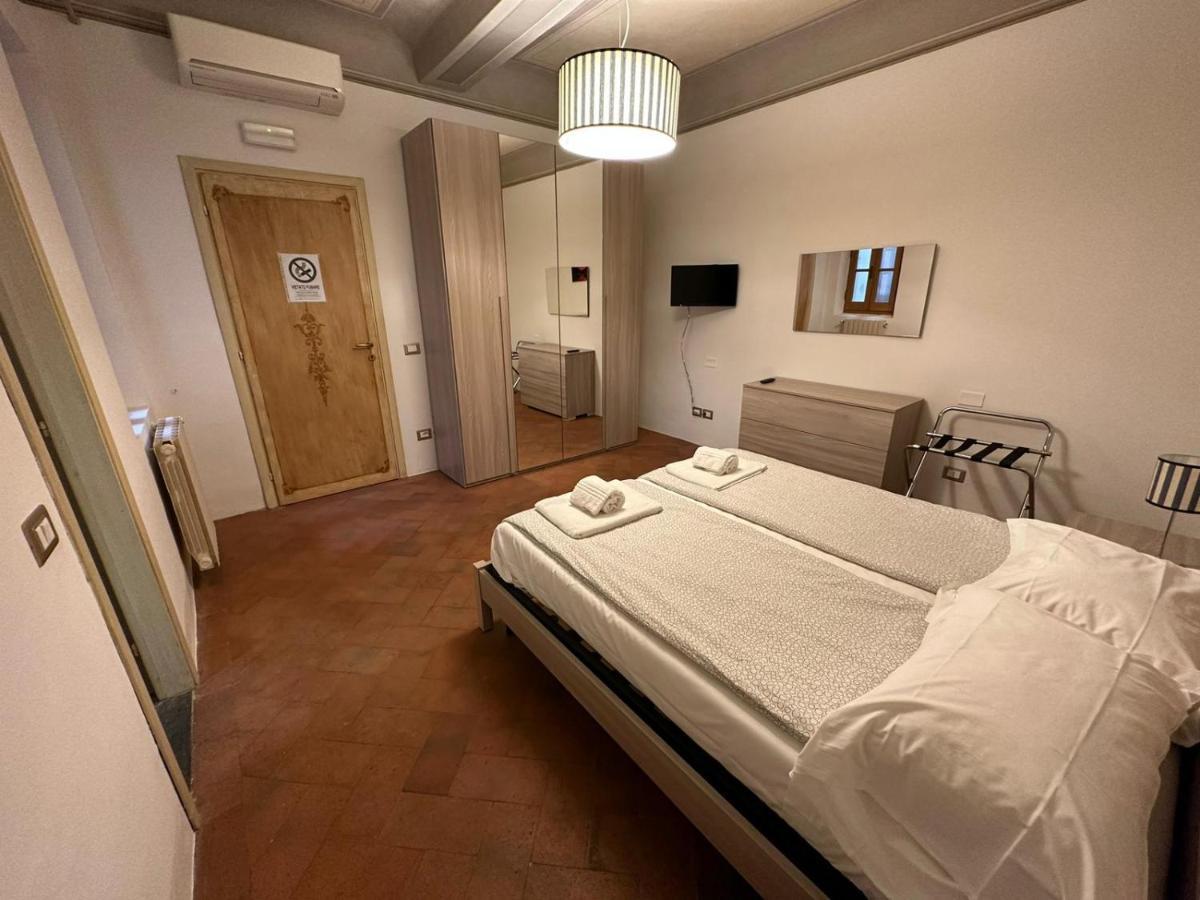 Amalia Guelfa Lejlighedshotel *