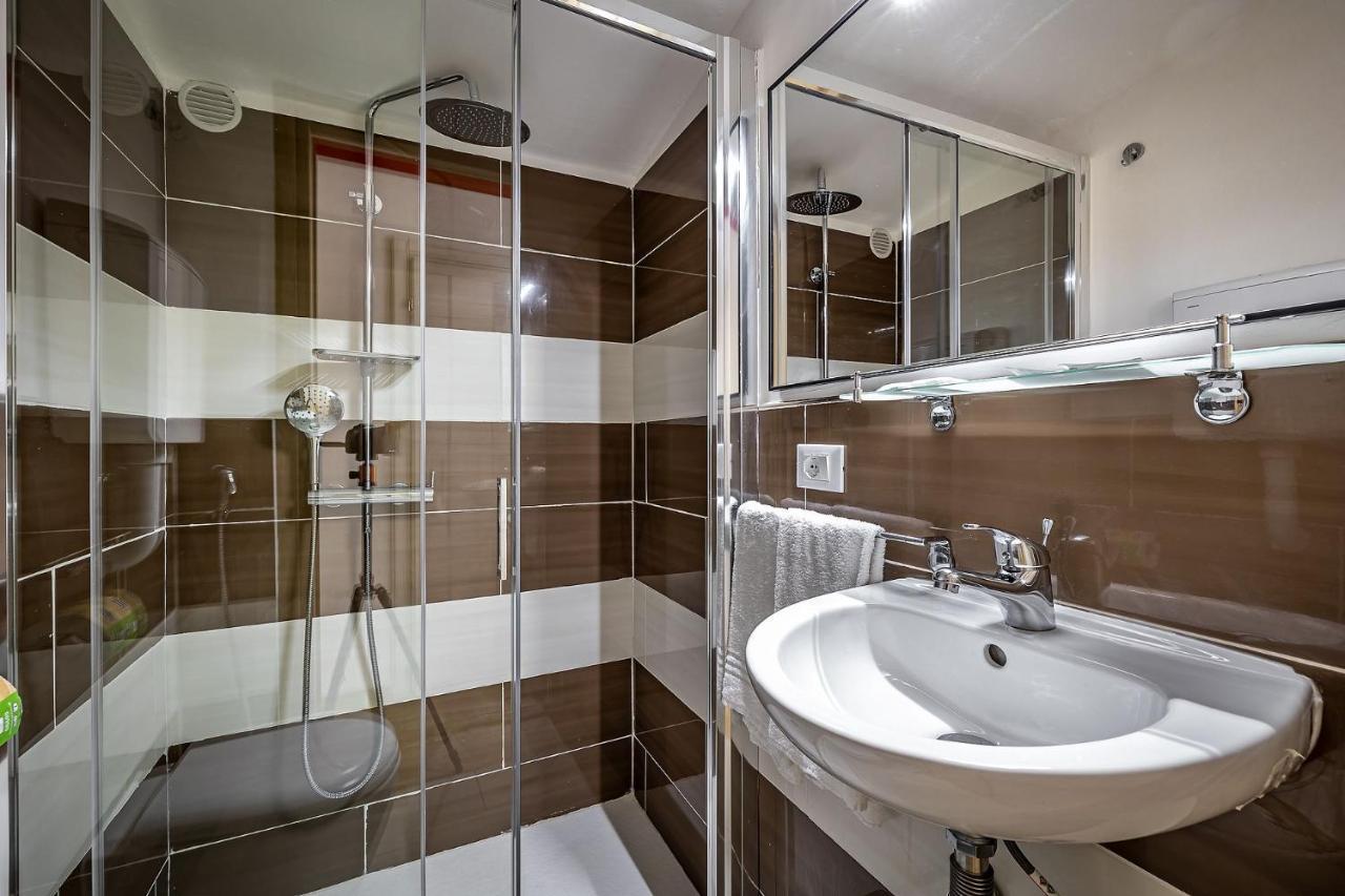 Veneto Con Accesso Ztl 3* Florence
