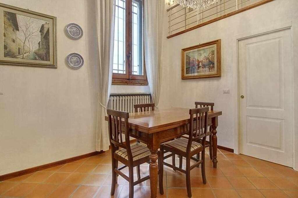 Apartamento Santa Croce Elegant With Garage Florença