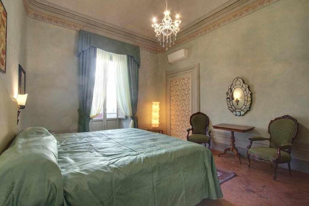 Salvemini Elegant Close To Piazza Santa Croce Appartement *