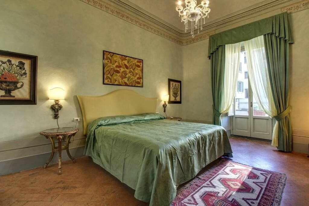 Appartement Salvemini Elegant Close To Piazza Santa Croce Florence