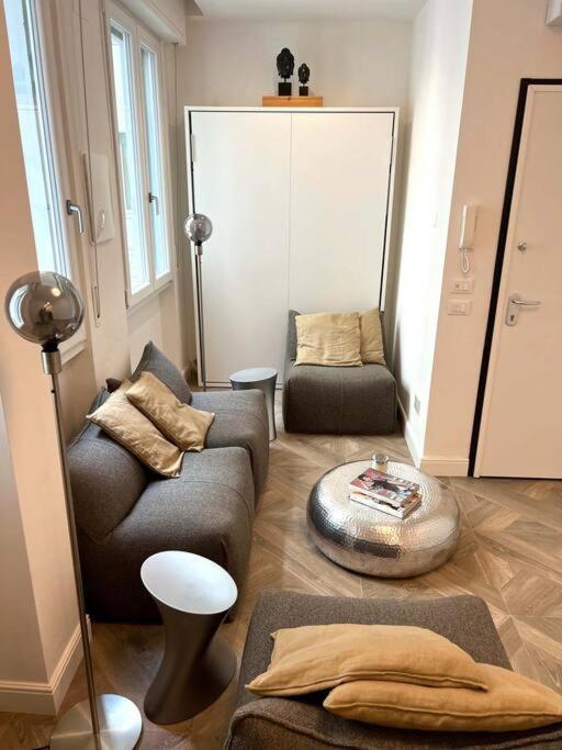 Center San Lorenzo Market 1bdrm Apt Florence