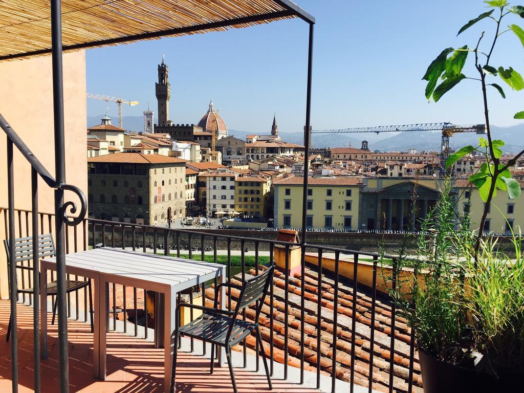 Palazzo Capponi *