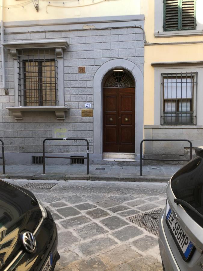 Solo Traveller Bedroom In Homestays Center Privat overnatting Firenze