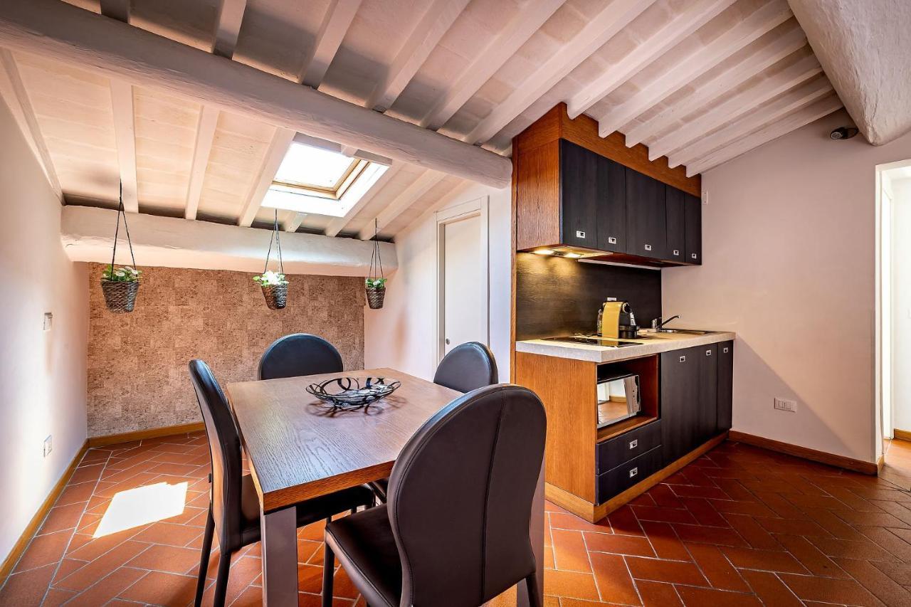 Martelli 6 & Acomodação com café da manhã  3*