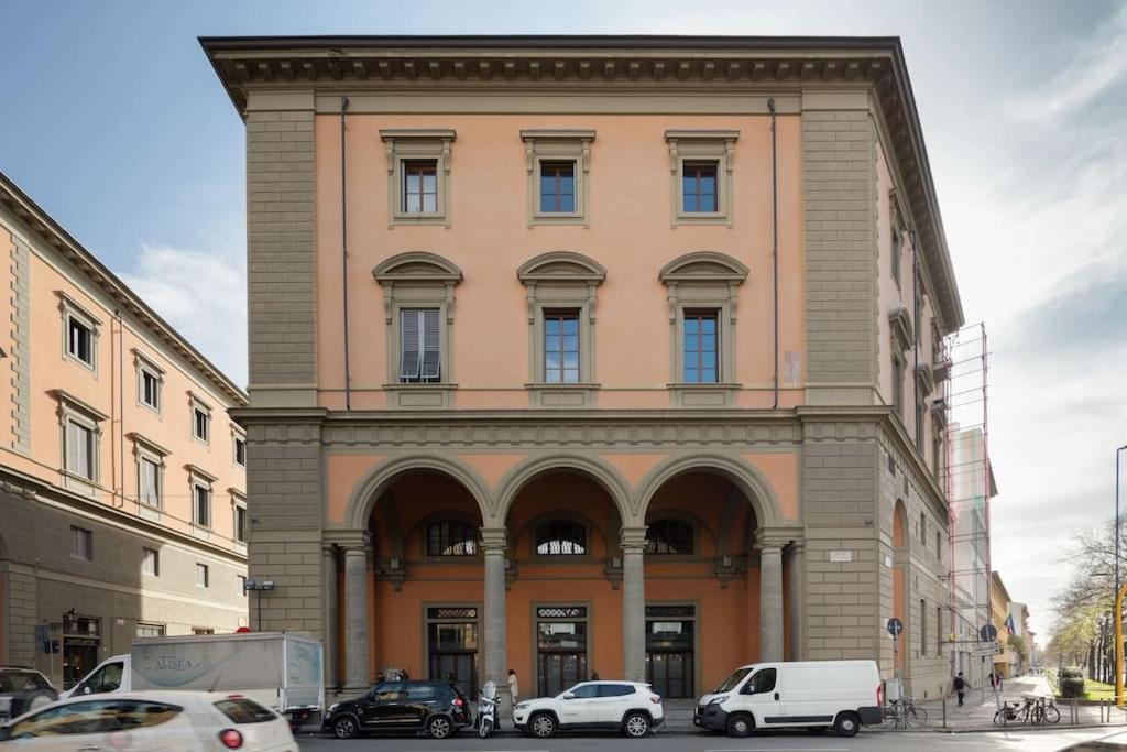 Elegant With Stunning Frescoed Ceilings Leilighet Firenze