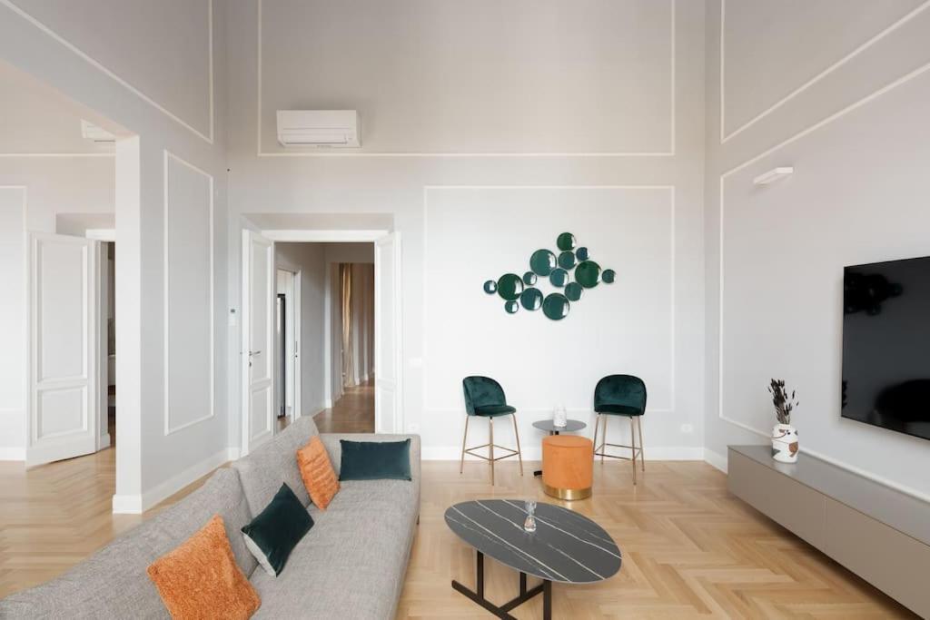 Elegant With Stunning Frescoed Ceilings Leilighet Firenze