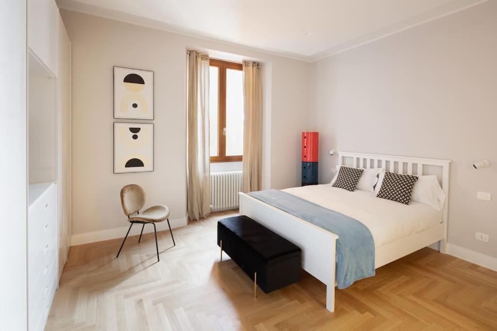 Elegant With Stunning Frescoed Ceilings Leilighet Firenze