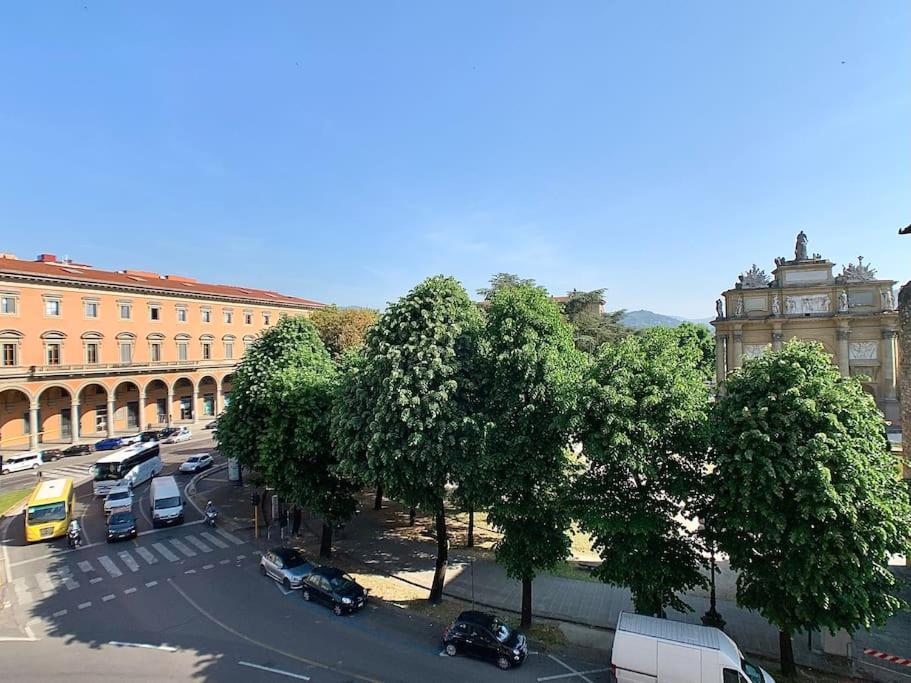 Leilighet Elegant With Stunning Frescoed Ceilings *