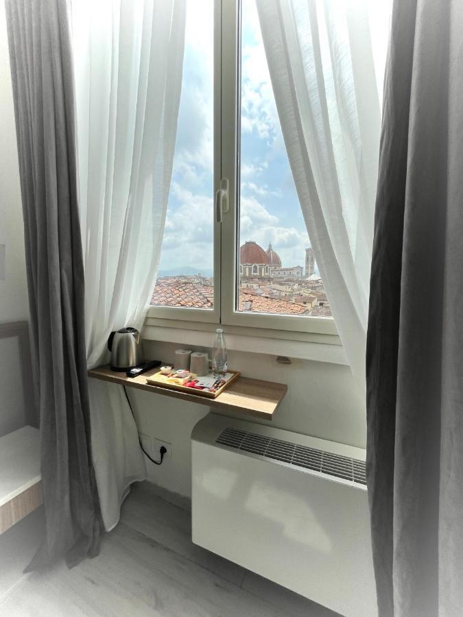 Ester Firenze