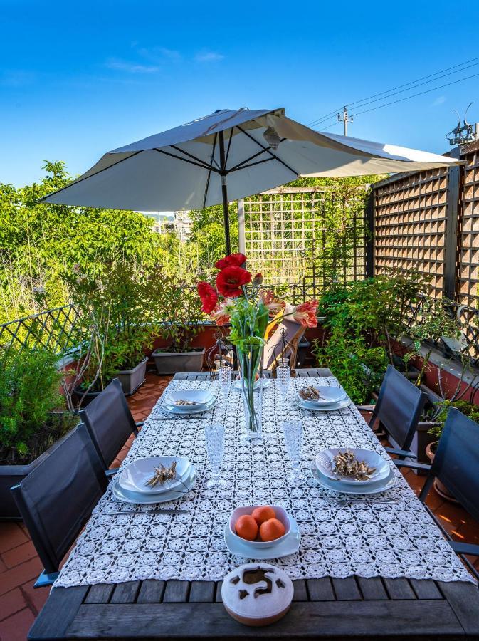 Cosy Terrace Apartment Florence