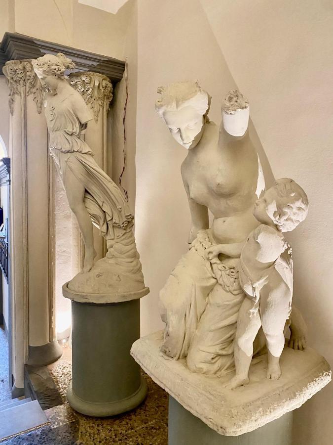 Palazzovilla Historic Building Luxury Appartement *