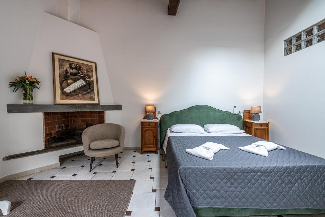 Santa Monaca Suites Affittacamere Firenze