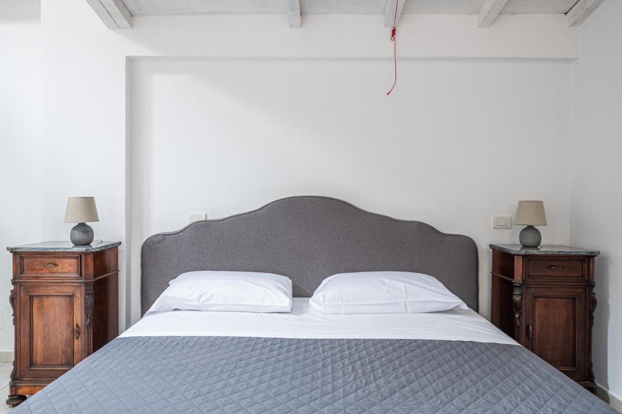 Santa Monaca Suites Affittacamere Firenze