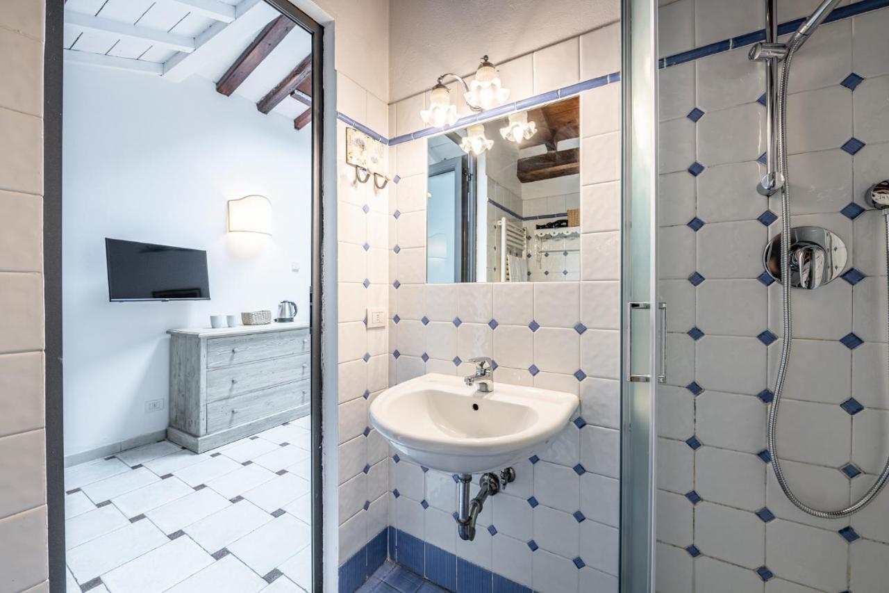 Affittacamere Santa Monaca Suites *
