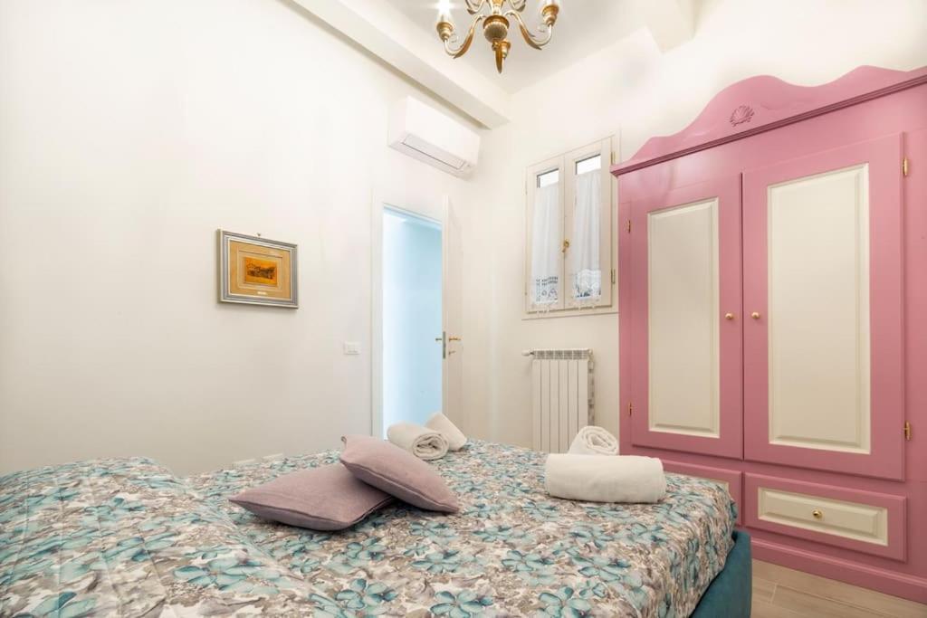 Appartamento Casa Lorenzo With A Quiet Tiny Patio Firenze
