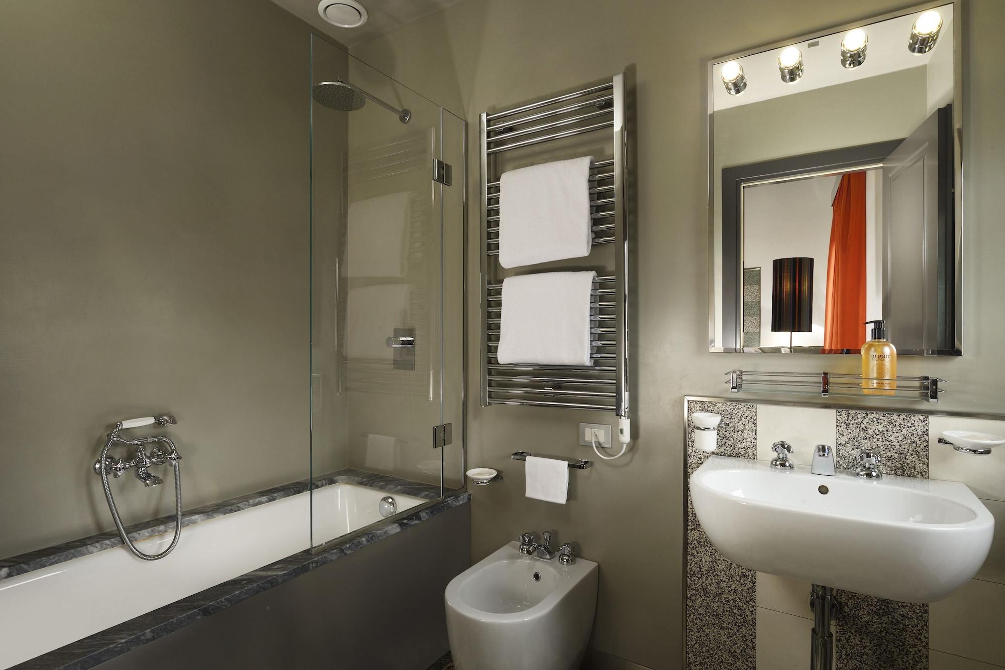 Hotel Universo 3*