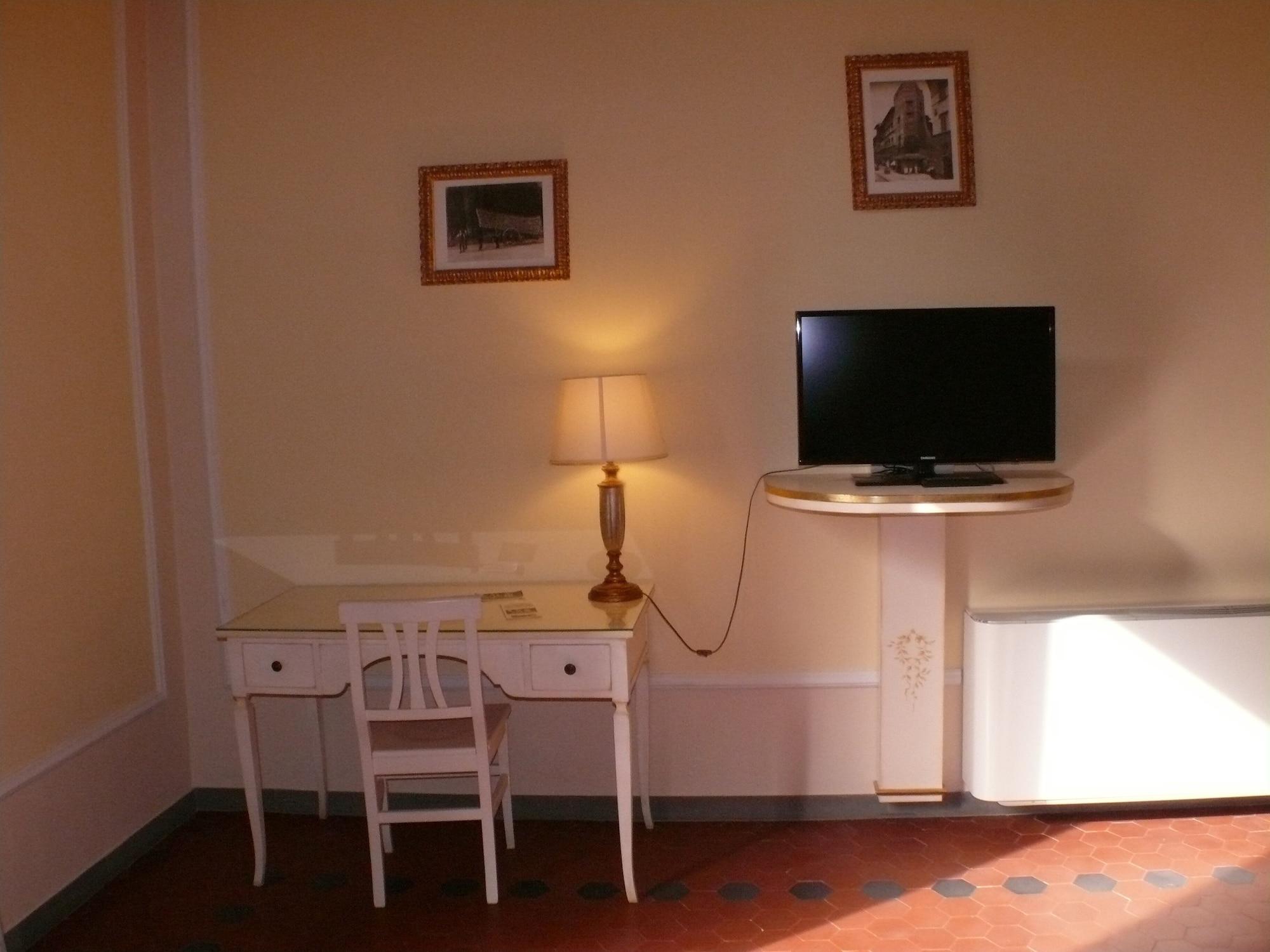 Michelangiolo Aparthotel