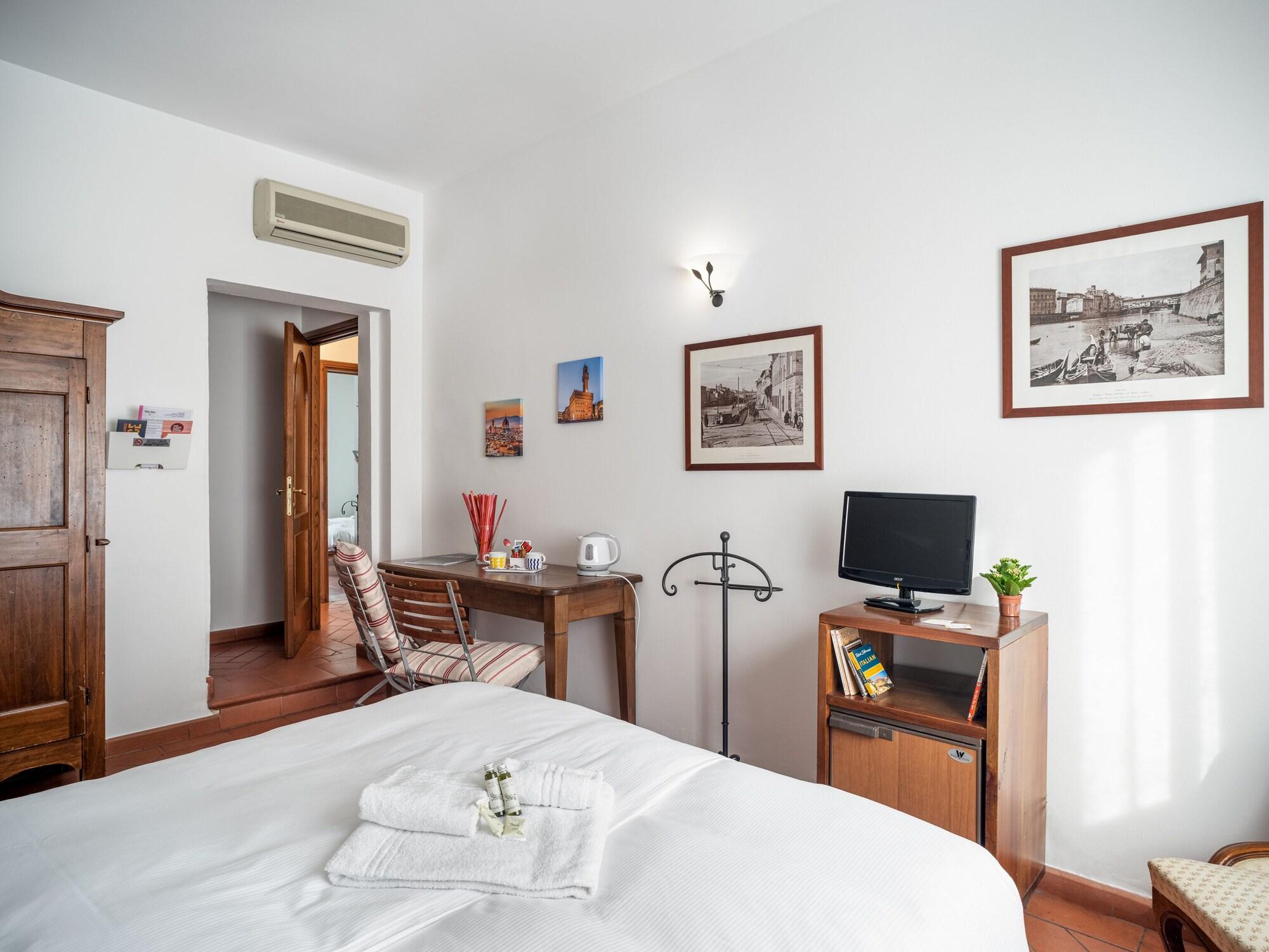 Antica Posta Bed & Breakfast 3*
