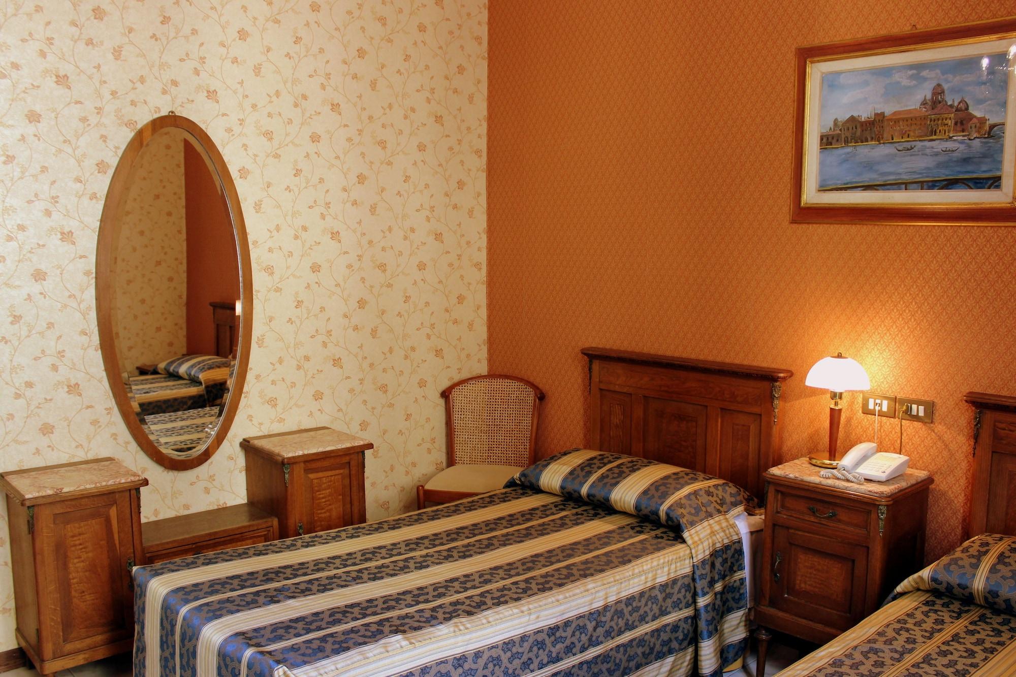 Beatrice Hotel 3*