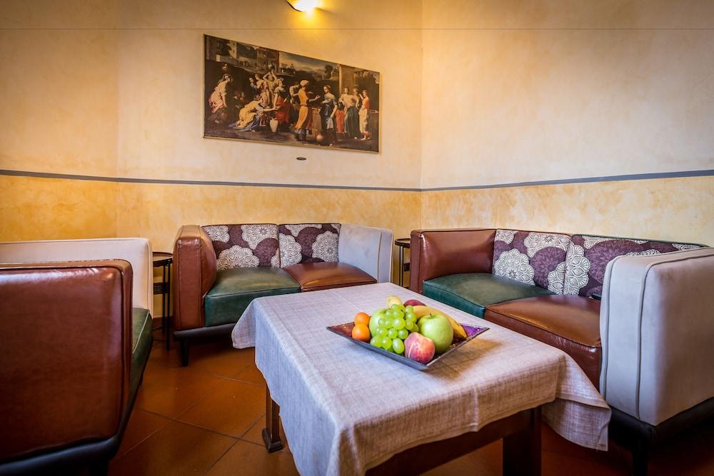 Delle Tele Hotell