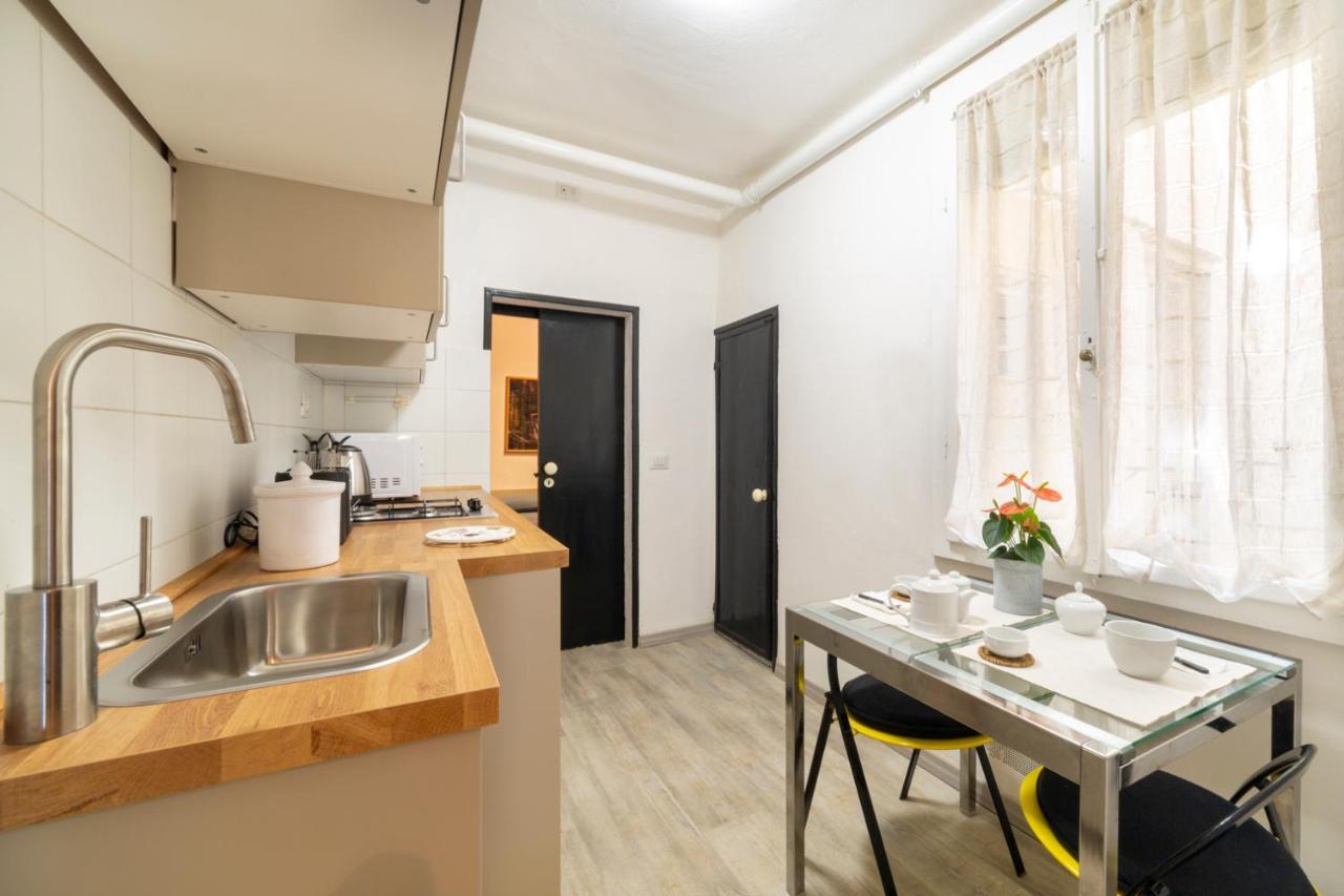 Santa Croce With A Stunning View Apartamento *
