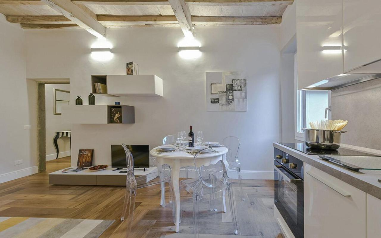 Pitti Flat - Belcanto *