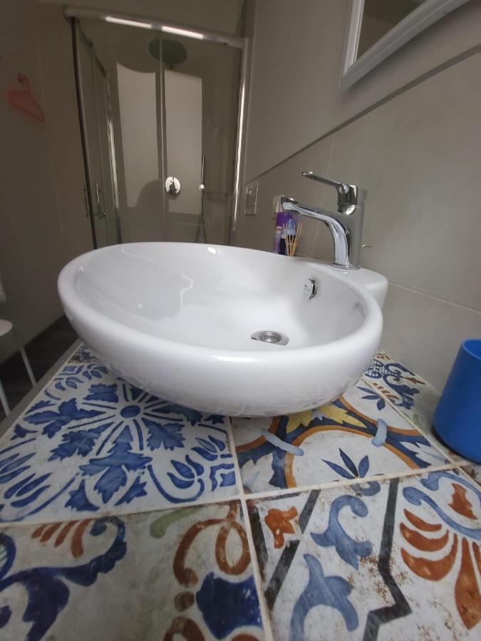 Homely Flat 10 Minutes From The Centre *