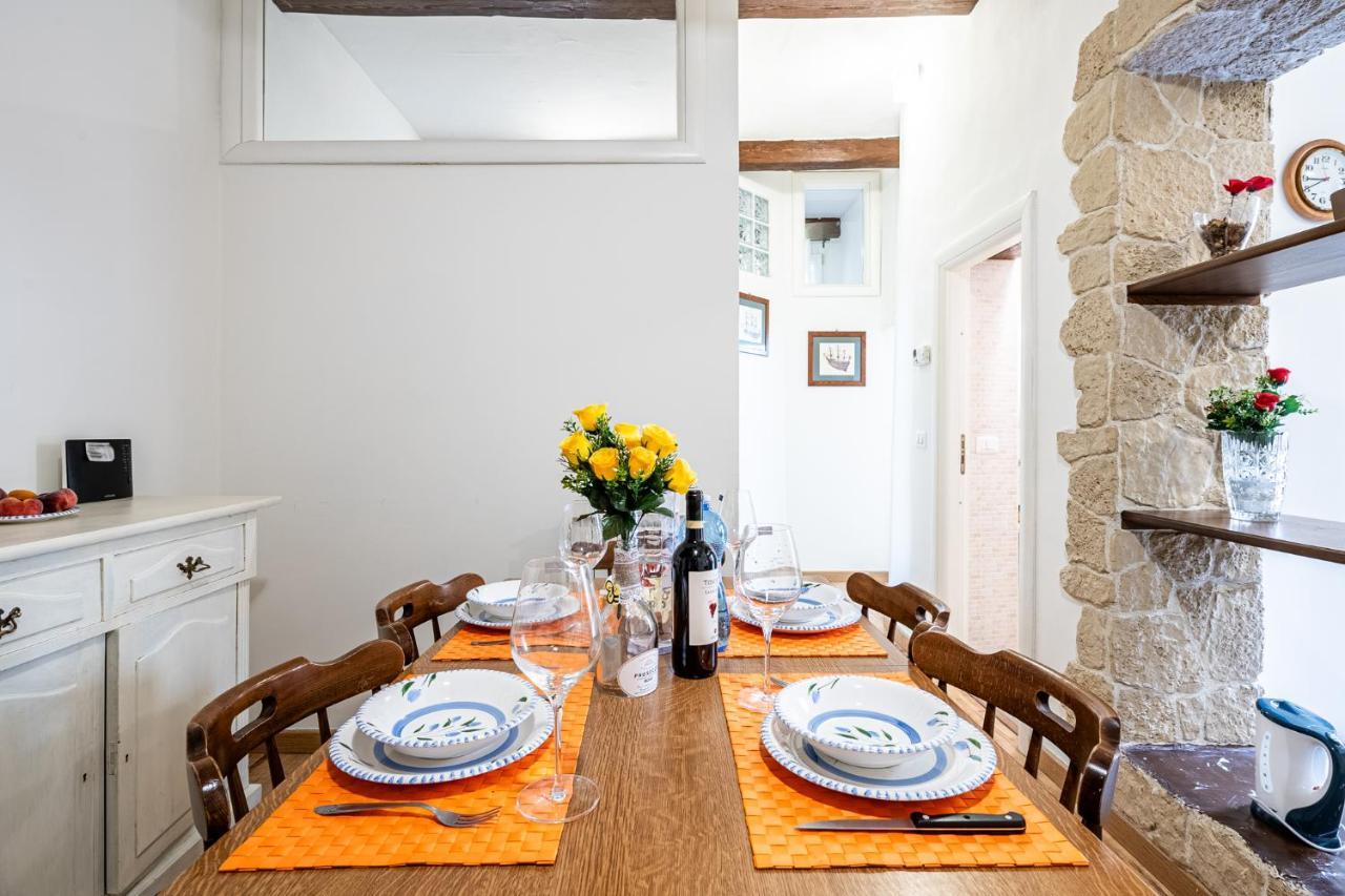 Student's Apartment-simple&basic In The Center Of Florença