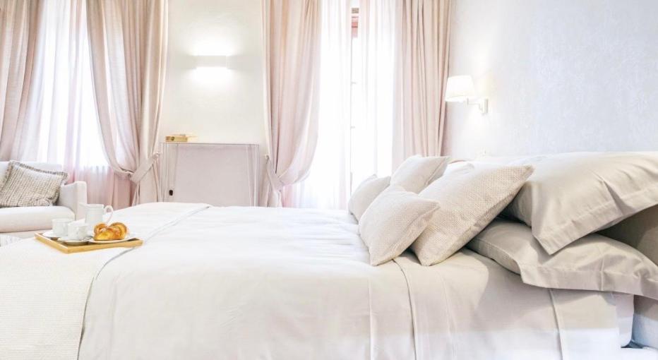 Wonderful Premium In Location At The Dome In Florence, 2 Bedrooms Lejlighed Firenze