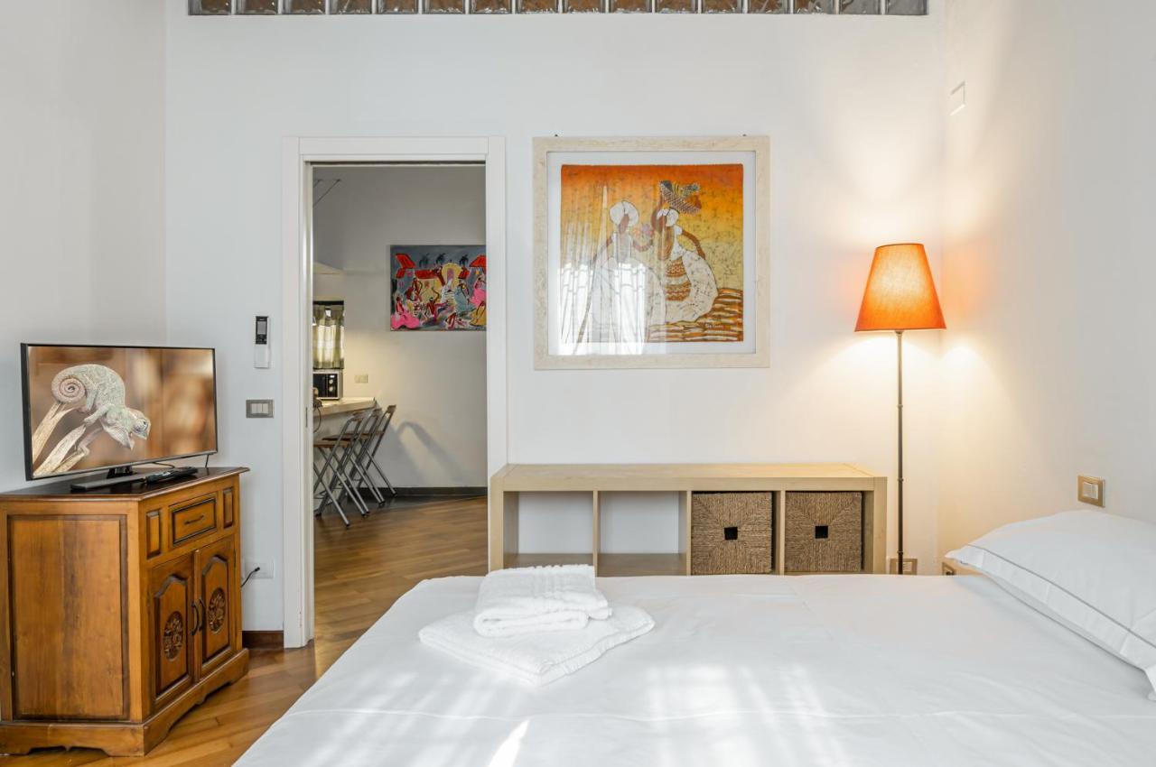 Statuto With Small Courtyard Appartement Florence
