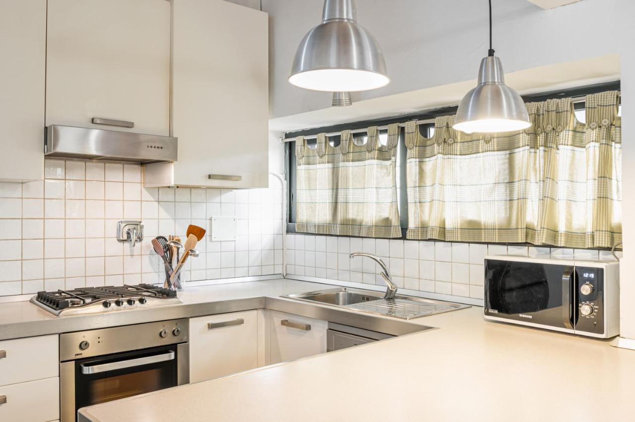 Statuto With Small Courtyard Appartement *