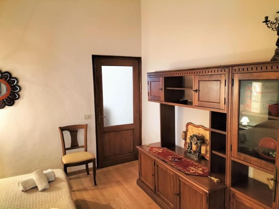 Ghibellina Elegant With 4 Bedrooms Apartment