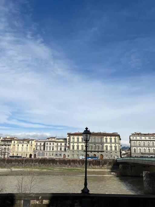 New On Lungarno Soderini Near Ponte Vecchio Appartement *
