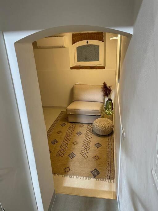 Bellaflo: Small In The Center Of Appartement
