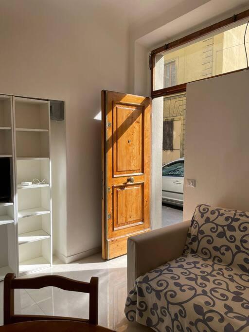 Bellaflo: Small In The Center Of * Firenze