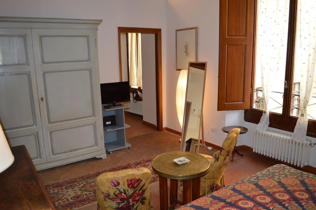 The Secret Garden Apartment Florence