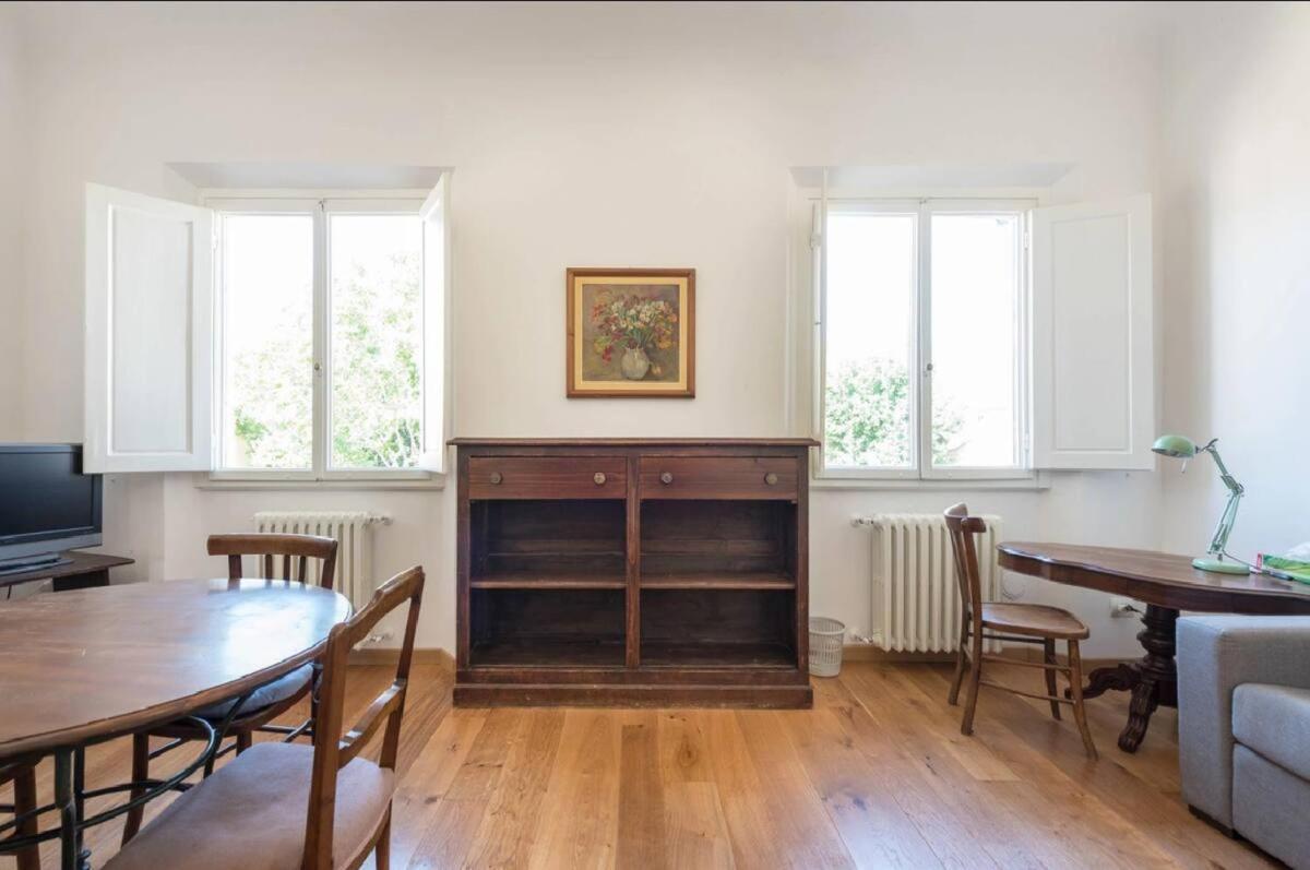 Airy One Bedroom With Terrace Near Palazzo Pitti Appartement